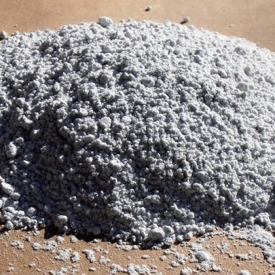 Barrière minérale anti mouche de la cerise. Barrière minérale à base de talc pour repousser la mouche de la cerise.